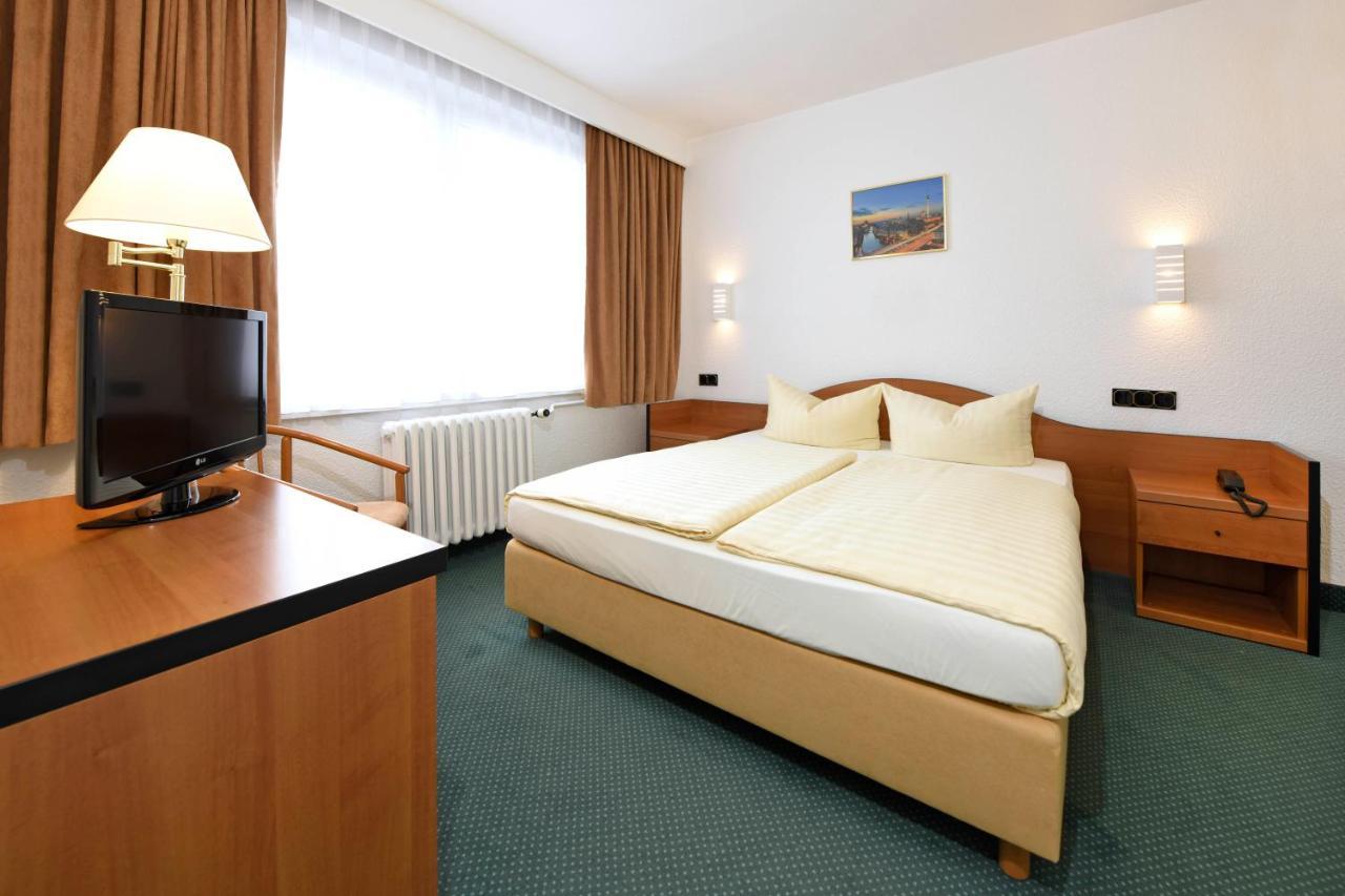 Lat Hotel & Apartmenthaus Berlin Eisenhüttenstadt Eksteriør billede